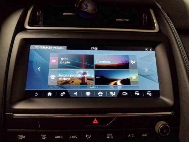 JAGUAR E-Pace usata, con Sistema di navigazione