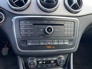 MERCEDES-BENZ GLA 180 usata, con Park Distance Control