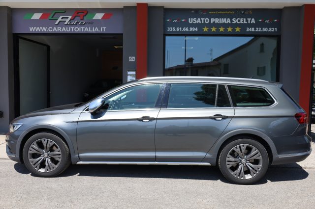VOLKSWAGEN Passat Alltrack usata, con Park Distance Control