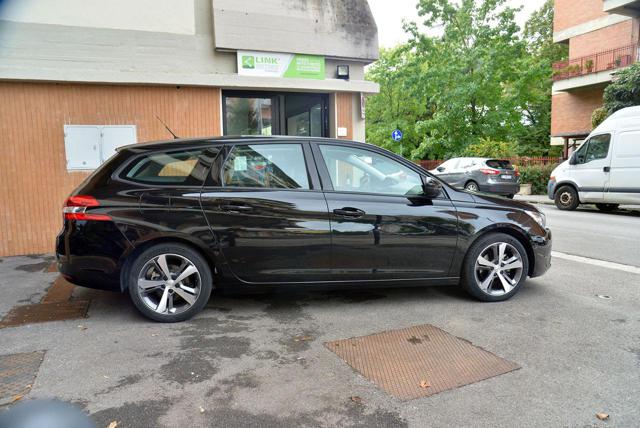 PEUGEOT 308 usata, con Airbag laterali