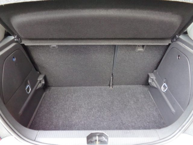 OPEL Corsa usata, con Autoradio