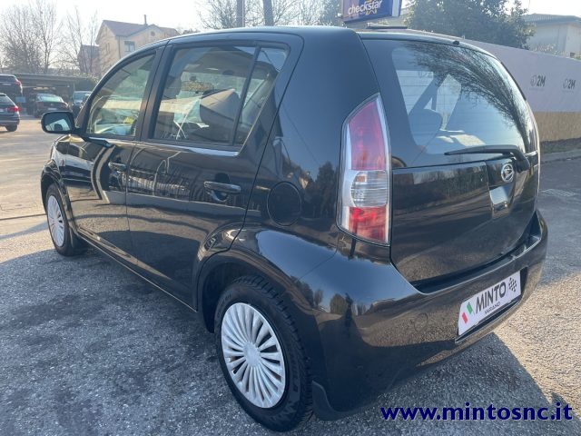DAIHATSU Sirion usata, con Airbag
