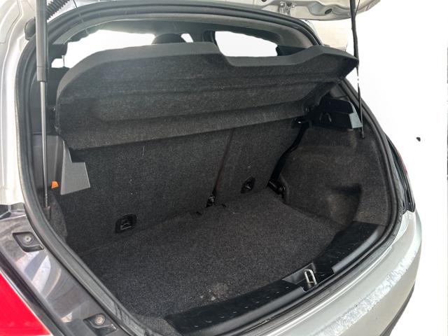 LANCIA Ypsilon usata, con Sedile posteriore sdoppiato