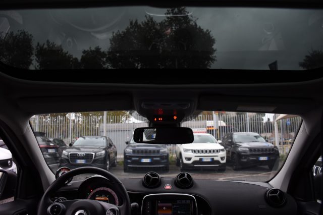 SMART ForFour usata, con Volante in pelle
