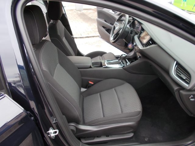 OPEL Insignia usata, con Controllo automatico clima