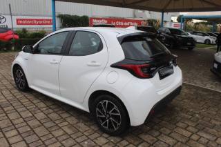 TOYOTA Yaris usata, con Telecamera per parcheggio assistito