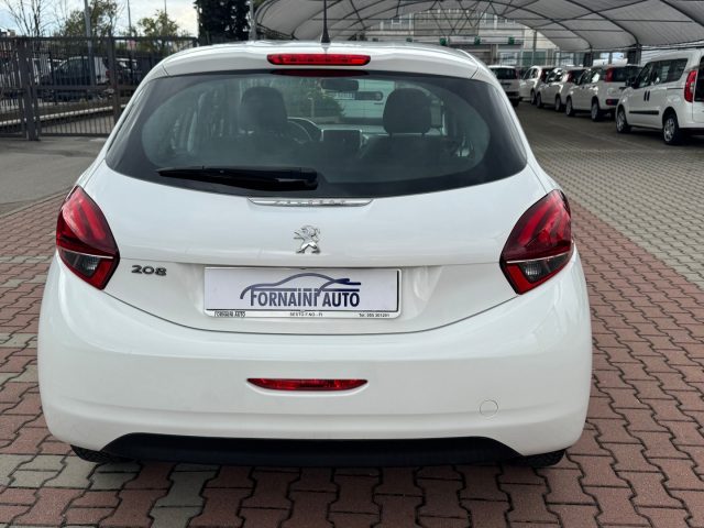 PEUGEOT 208 usata, con Autoradio