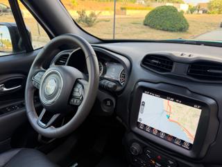 JEEP Renegade usata, con USB
