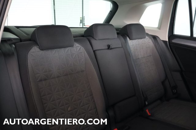 VOLKSWAGEN Tiguan usata, con Specchietti laterali elettrici