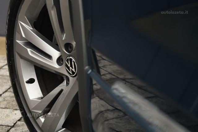 VOLKSWAGEN Tiguan usata, con Specchietti laterali elettrici