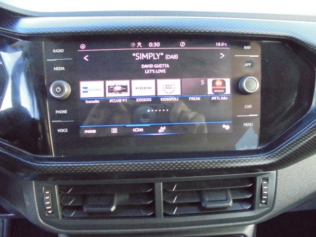 VOLKSWAGEN T-Cross usata 29