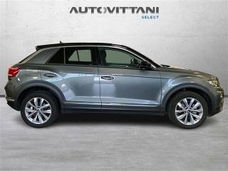 VOLKSWAGEN T-Roc usata, con Autoradio