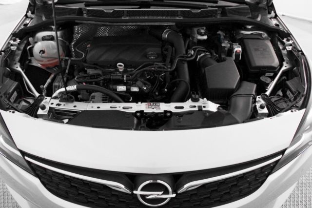 OPEL Astra usata, con Sensore di pioggia