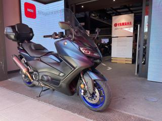 YAMAHA T-Max 560 usata 2