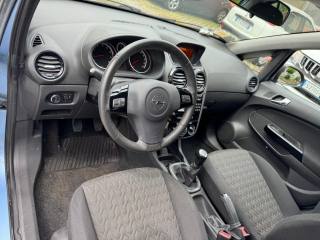 OPEL Corsa usata, con USB