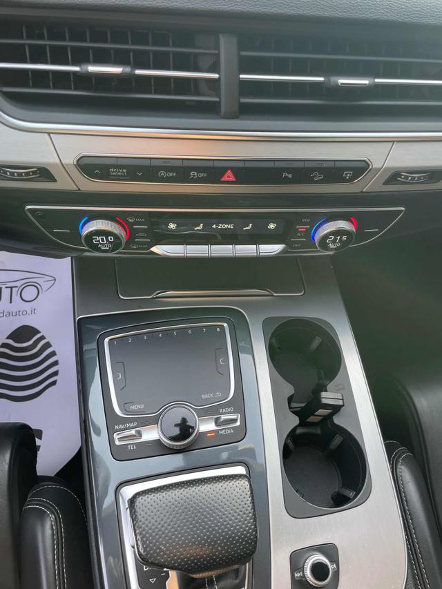 AUDI Q7 usata, con Vetri oscurati
