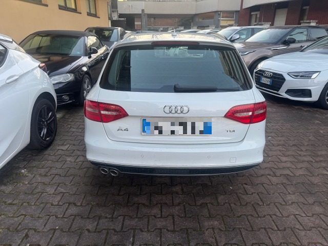 AUDI A4 usata, con Autoradio
