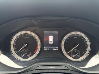 SKODA Karoq usata, con Fendinebbia