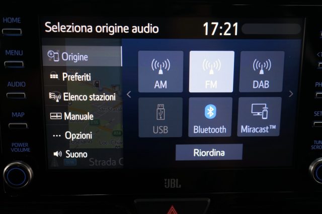 TOYOTA Yaris usata, con Sistema di navigazione