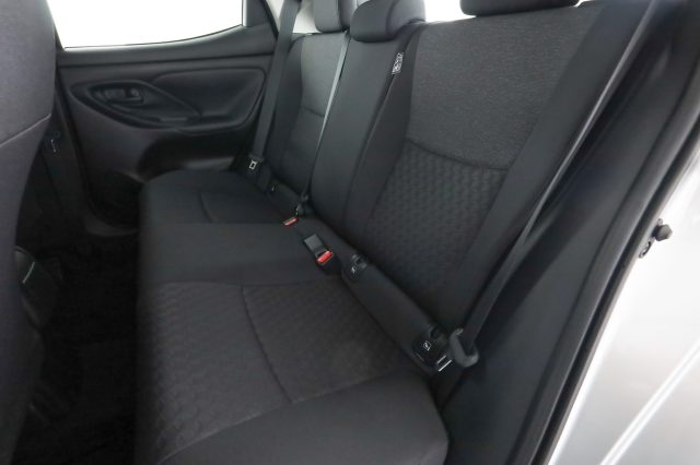 TOYOTA Yaris usata 3