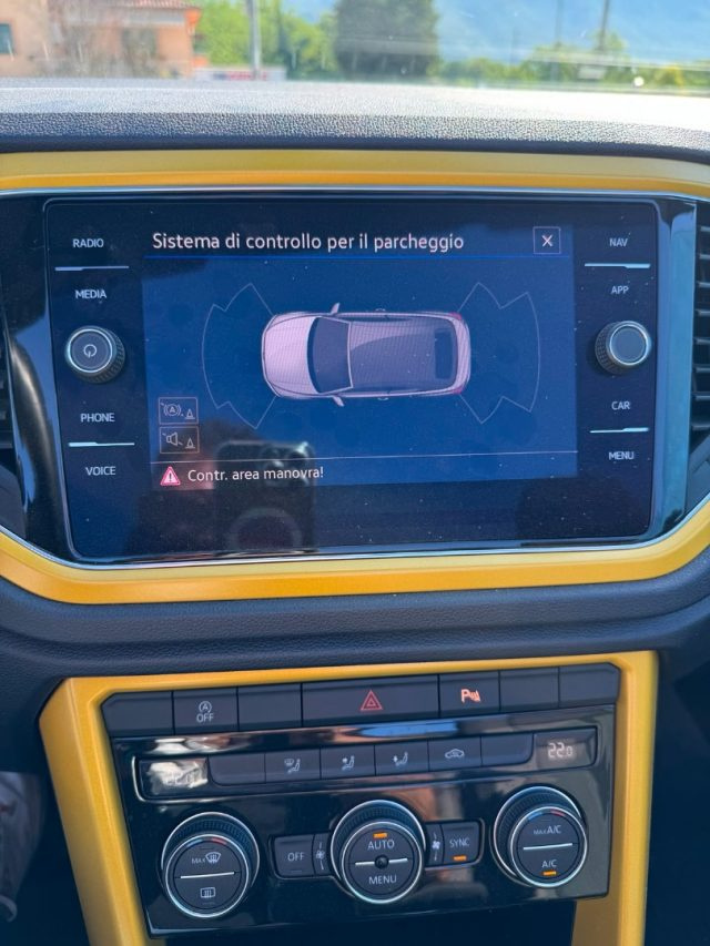 VOLKSWAGEN T-Roc usata, con Sensori di parcheggio posteriori