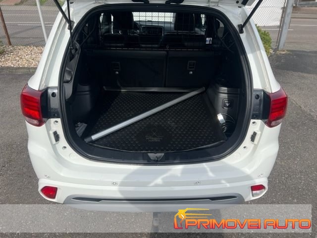MITSUBISHI Outlander usata, con ESP