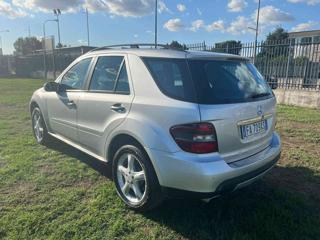 MERCEDES-BENZ ML 320 usata, con Alzacristalli elettrici