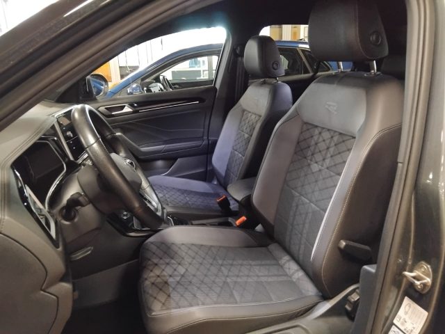VOLKSWAGEN T-Roc usata, con Sedile posteriore sdoppiato