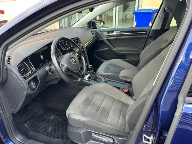 VOLKSWAGEN Golf usata, con Autoradio