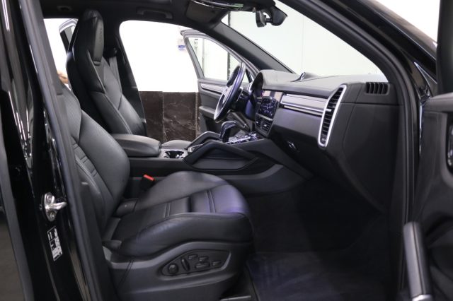 PORSCHE Cayenne usata, con Bracciolo