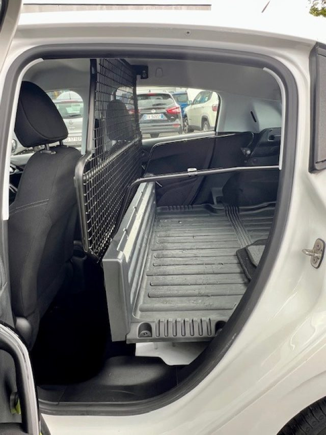 PEUGEOT 208 usata, con Chiusura centralizzata