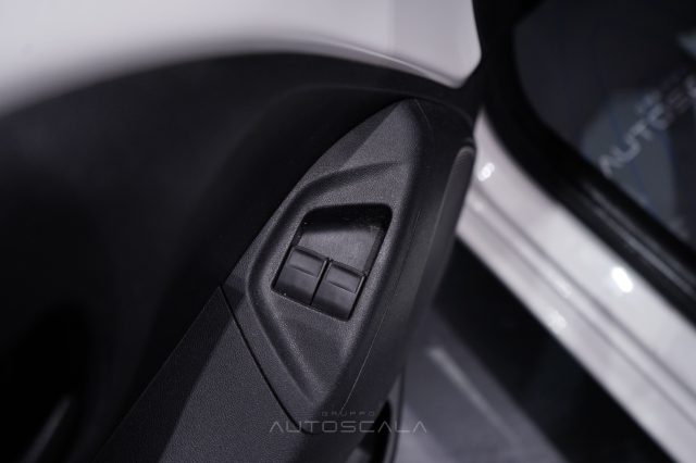 PEUGEOT 108 usata, con Climatizzatore