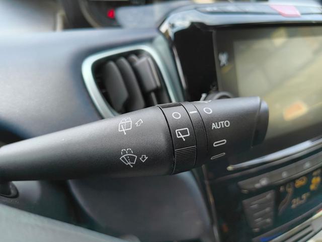 LANCIA Ypsilon usata, con ESP