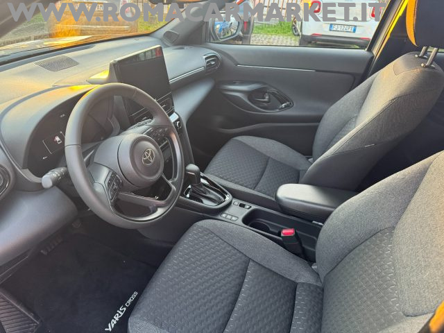 TOYOTA Yaris Cross usata, con Fari LED