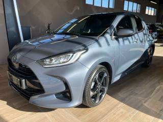 TOYOTA Yaris usata, con Airbag laterali