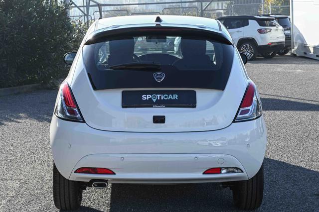LANCIA Ypsilon usata, con Autoradio