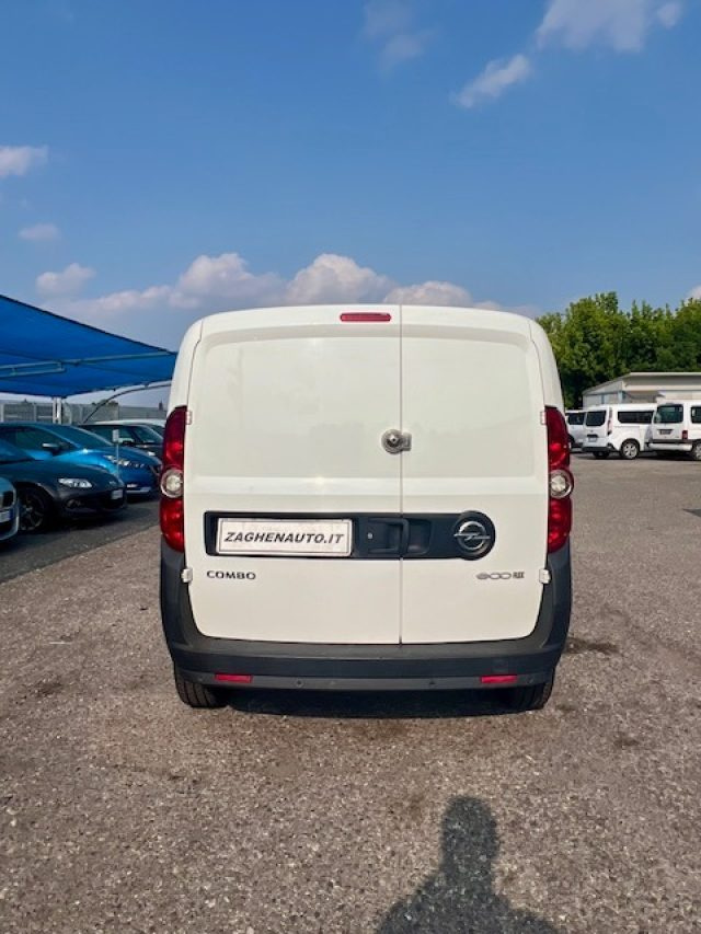 OPEL Combo usata 19