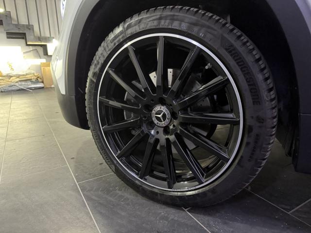 MERCEDES-BENZ GLB 200 usata, con Alzacristalli elettrici