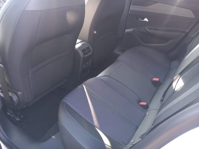 PEUGEOT 308 usata, con Fari LED