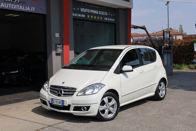 MERCEDES-BENZ A 180 usata, con Bracciolo