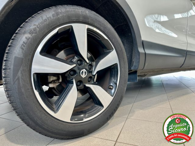NISSAN Qashqai usata, con Autoradio