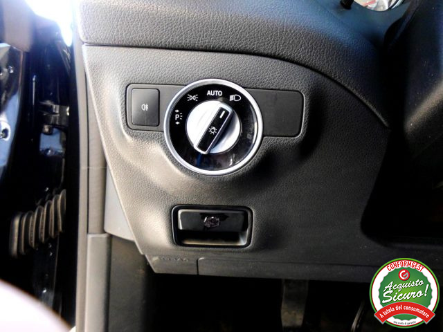 MERCEDES-BENZ CLA 200 usata, con Lettore CD