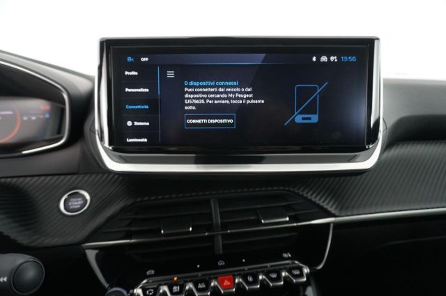 PEUGEOT 2008 usata, con Sedile posteriore sdoppiato