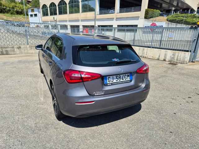 MERCEDES-BENZ A 180 usata, con Cerchi in lega