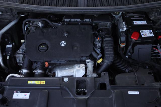 PEUGEOT 5008 usata, con Freno di stazionamento elettrico