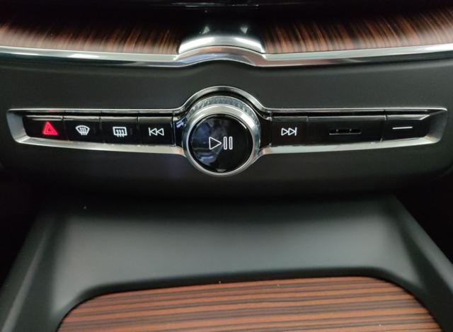 VOLVO XC60 usata, con Touch screen
