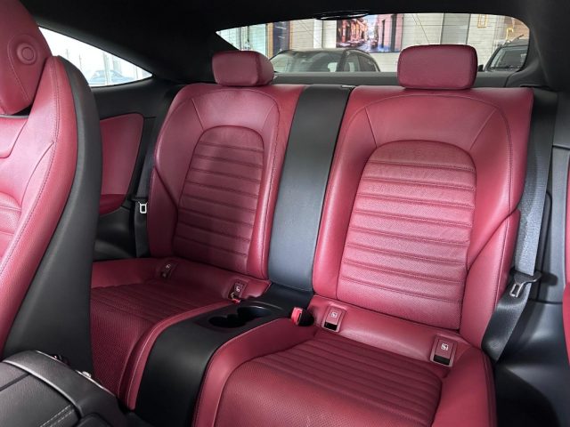 MERCEDES-BENZ C 220 usata, con Lettore CD