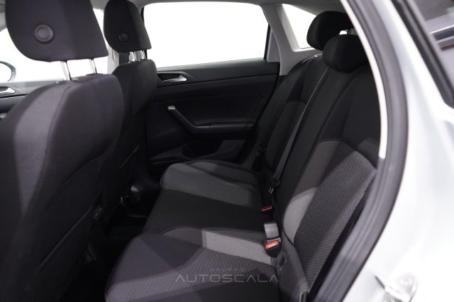 VOLKSWAGEN Taigo usata 23