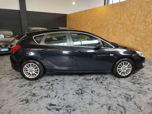 OPEL Astra usata, con Autoradio