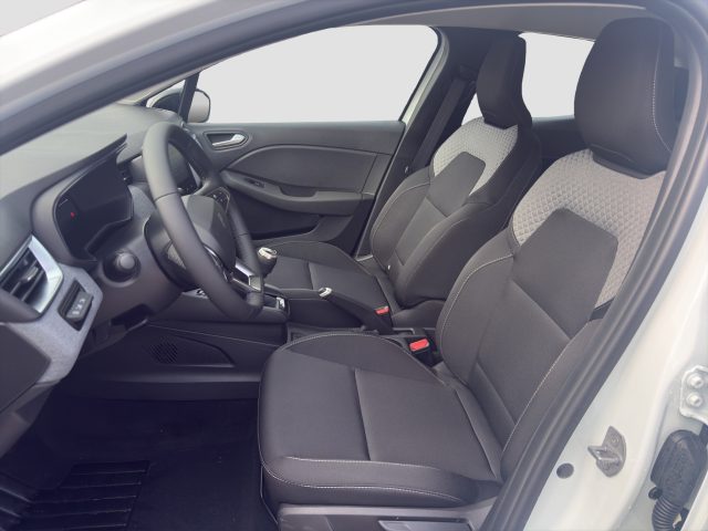 RENAULT Clio usata 8